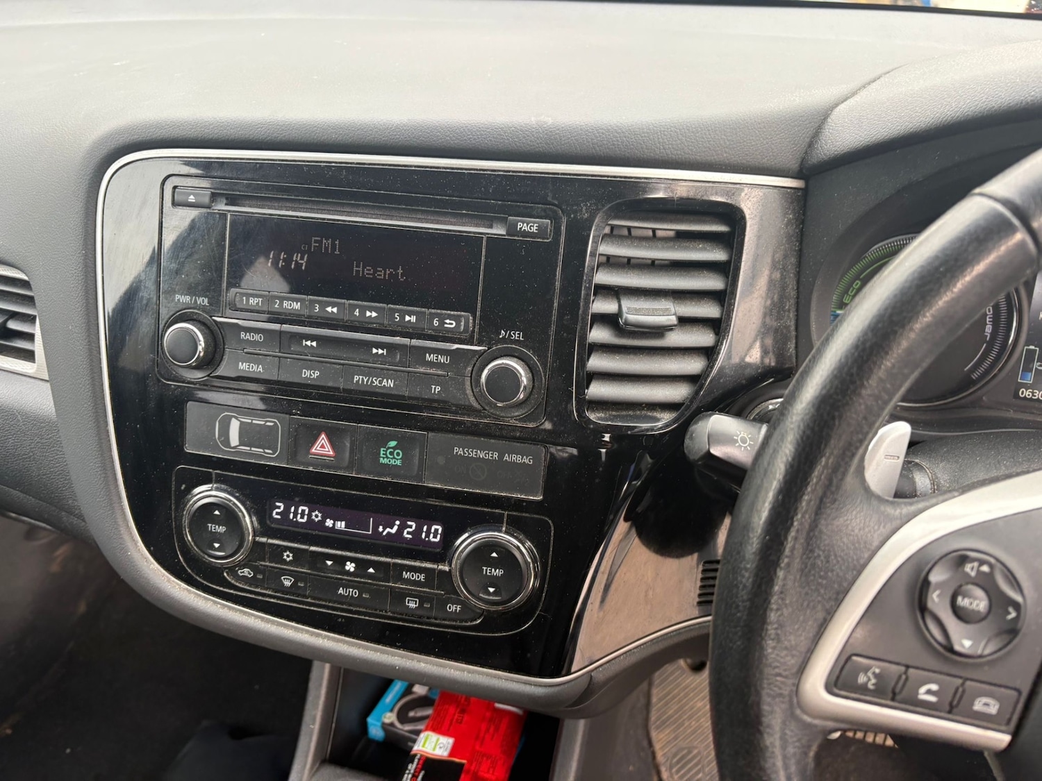 Used Mitsubishi Outlander 2015 for sale - 77962375: Photo 11