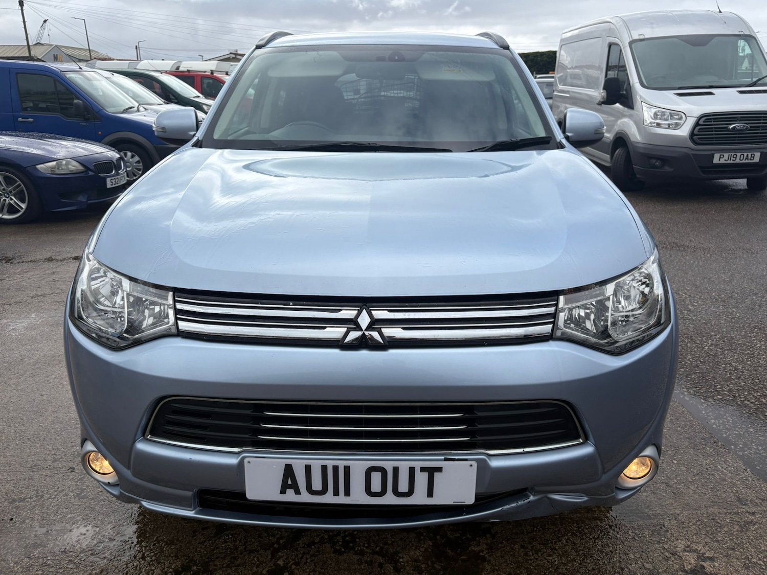 Used Mitsubishi Outlander 2015 for sale - 77962375: Photo 2