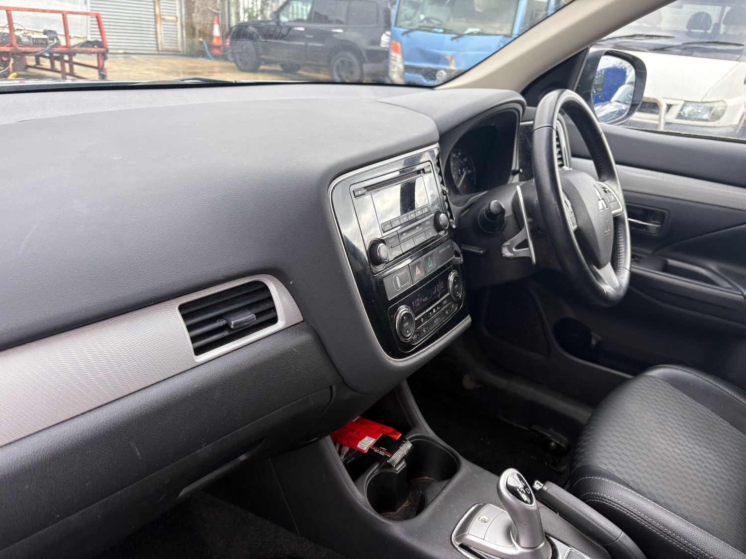 Used Mitsubishi Outlander 2015 for sale - 77962375: Photo 8