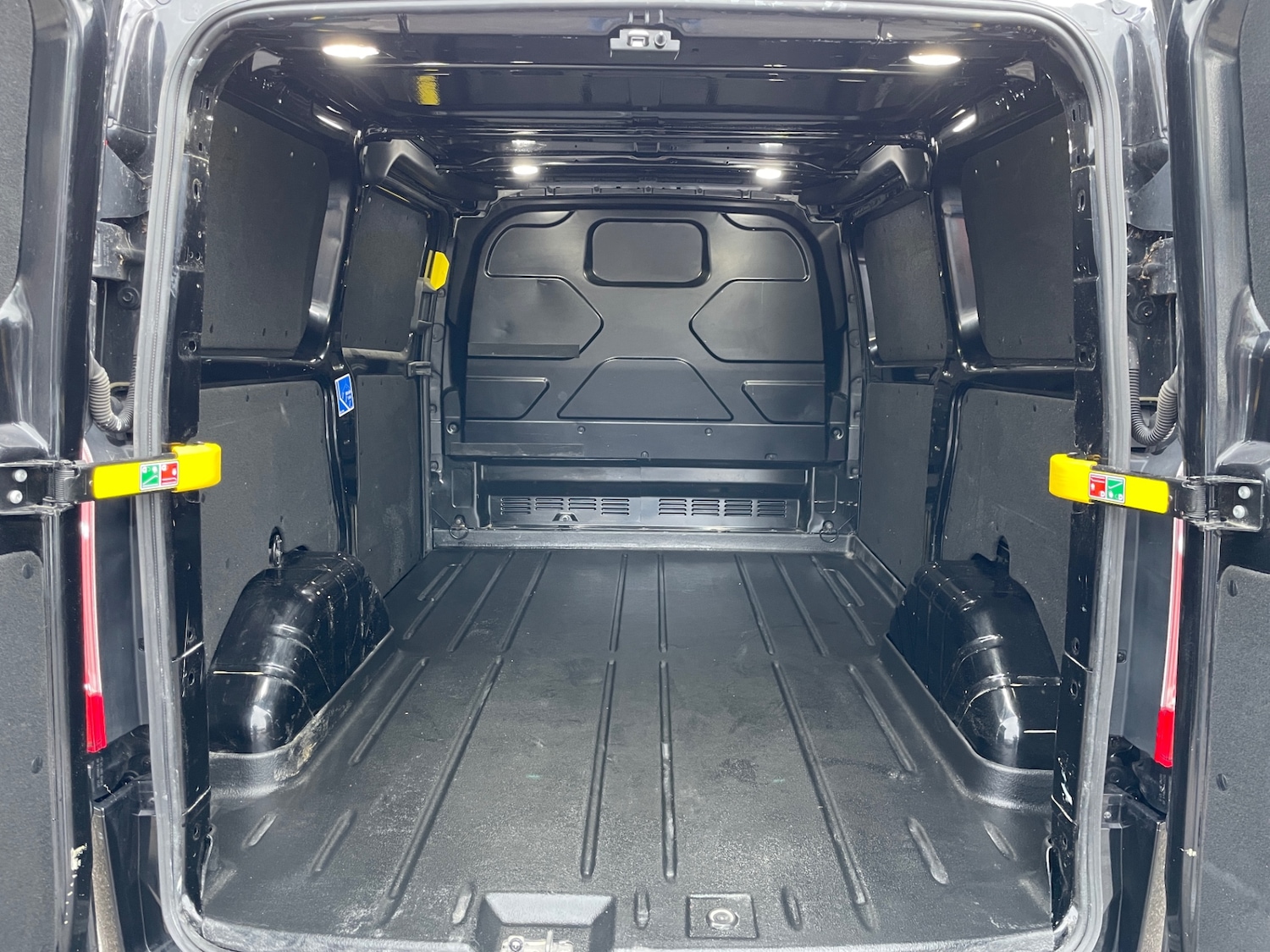 Used Ford Transit Custom 2020 for sale - 77531952: Photo 8