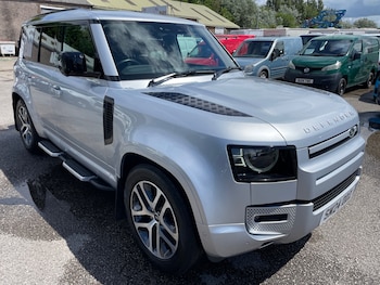 Used Land Rover Defender 2024 for sale - 78862151: Photo
