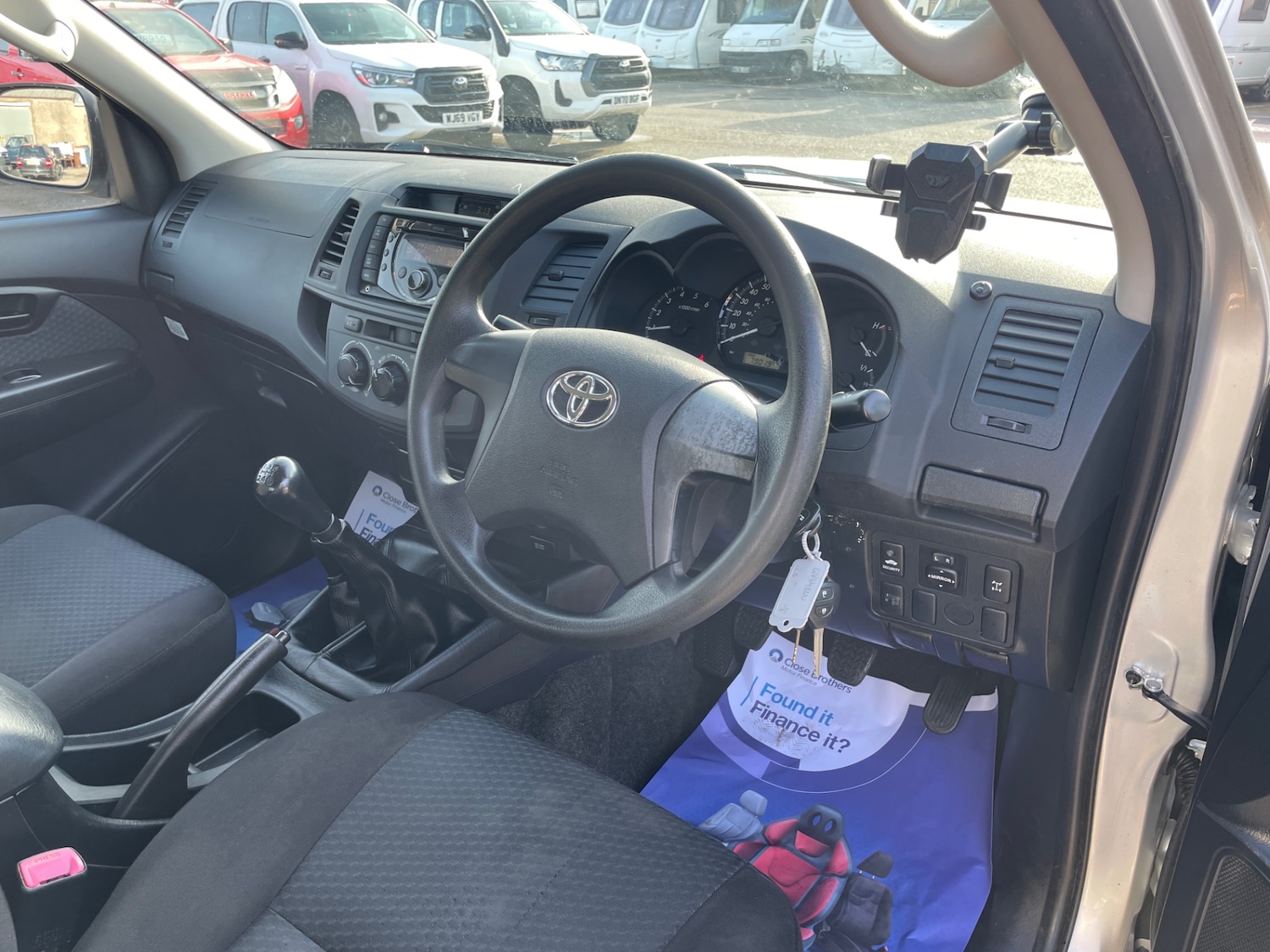 Used Toyota Hilux 2014 for sale - 76275070: Photo 11