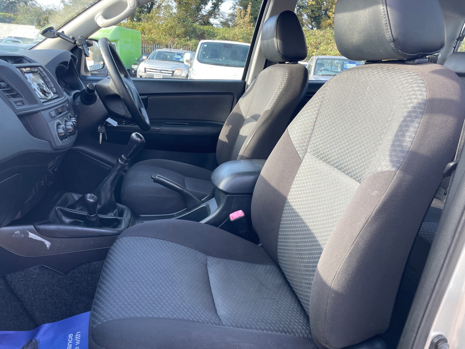 Used Toyota Hilux 2014 for sale - 76275070: Photo 9