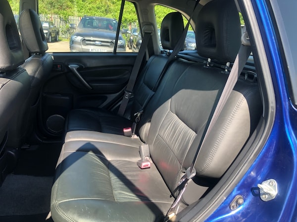 Used Toyota RAV4 2005 for sale - 74544257: Photo 12