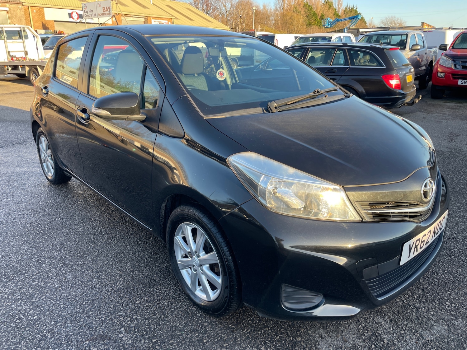 Used Toyota Yaris 2012 for sale - 76696635: Photo 2