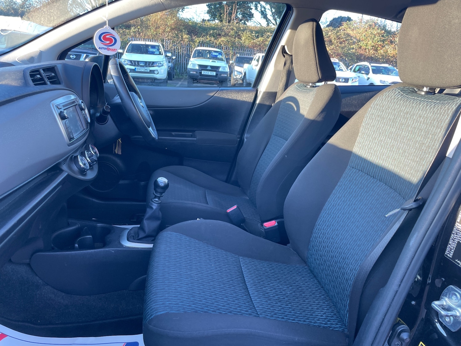 Used Toyota Yaris 2012 for sale - 76696635: Photo 9