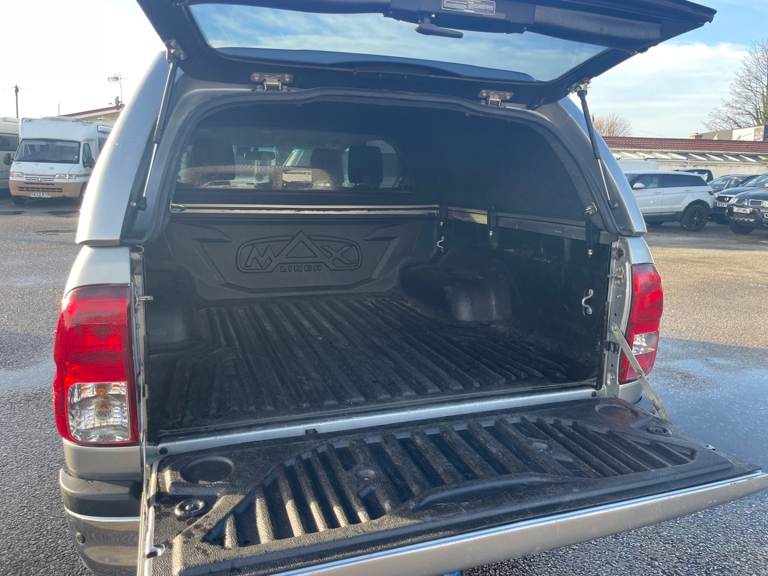 Used Toyota Hilux 2018 for sale - 76918919: Photo 8