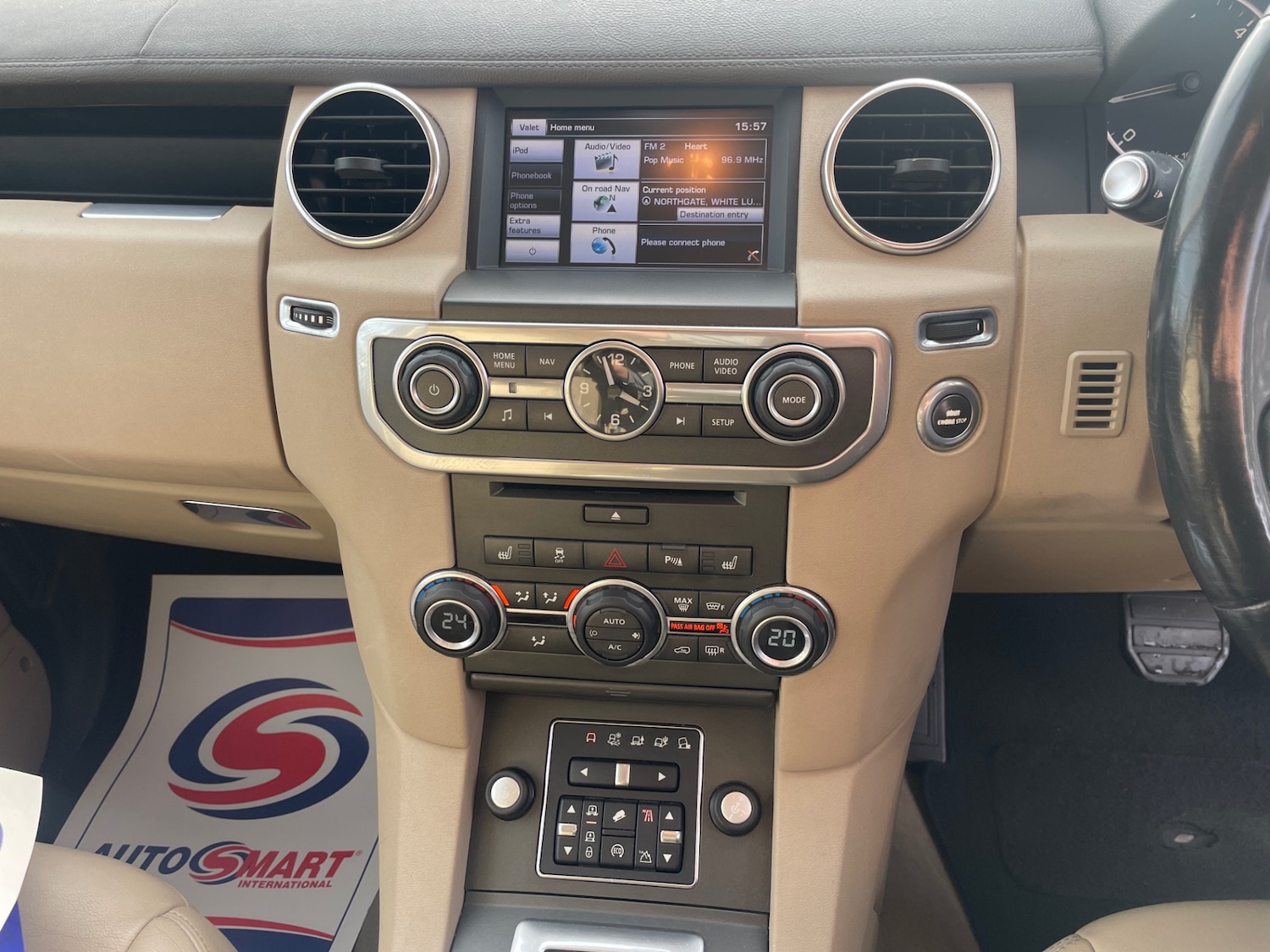 Used Land Rover Discovery 2014 for sale - 76369545: Photo 14
