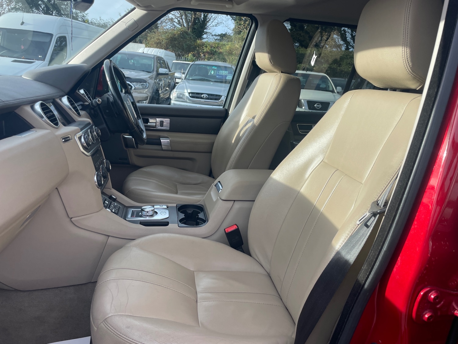 Used Land Rover Discovery 2014 for sale - 76369545: Photo 9