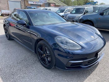 Used Porsche Panamera 2018 for sale - 79432238: Photo