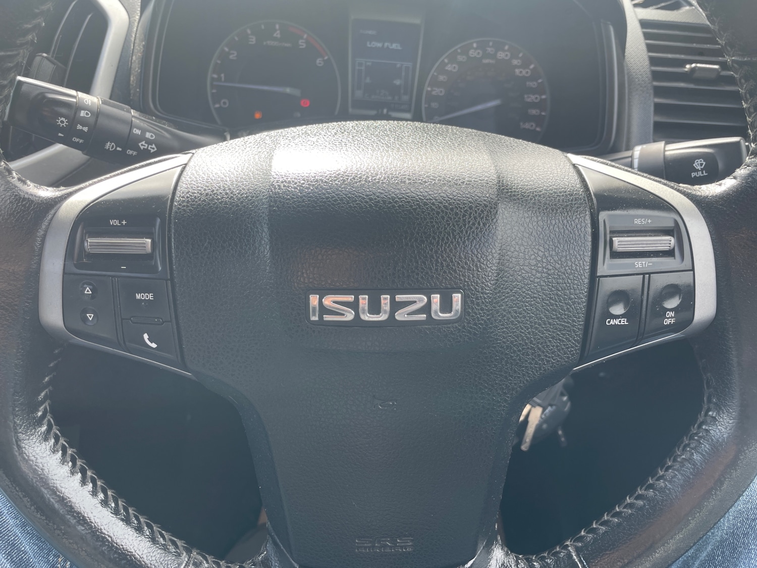 Used Isuzu D-Max 2015 for sale - 78071097: Photo 14