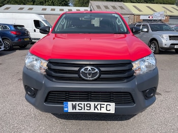 Used Toyota Hilux 2019 for sale - 79515219: Photo