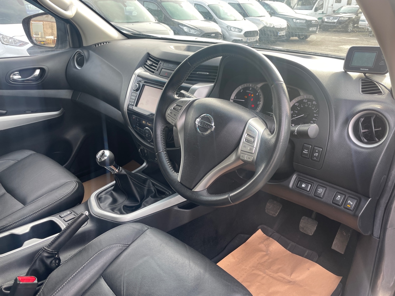 Used Nissan Navara 2018 for sale - 77581172: Photo 11