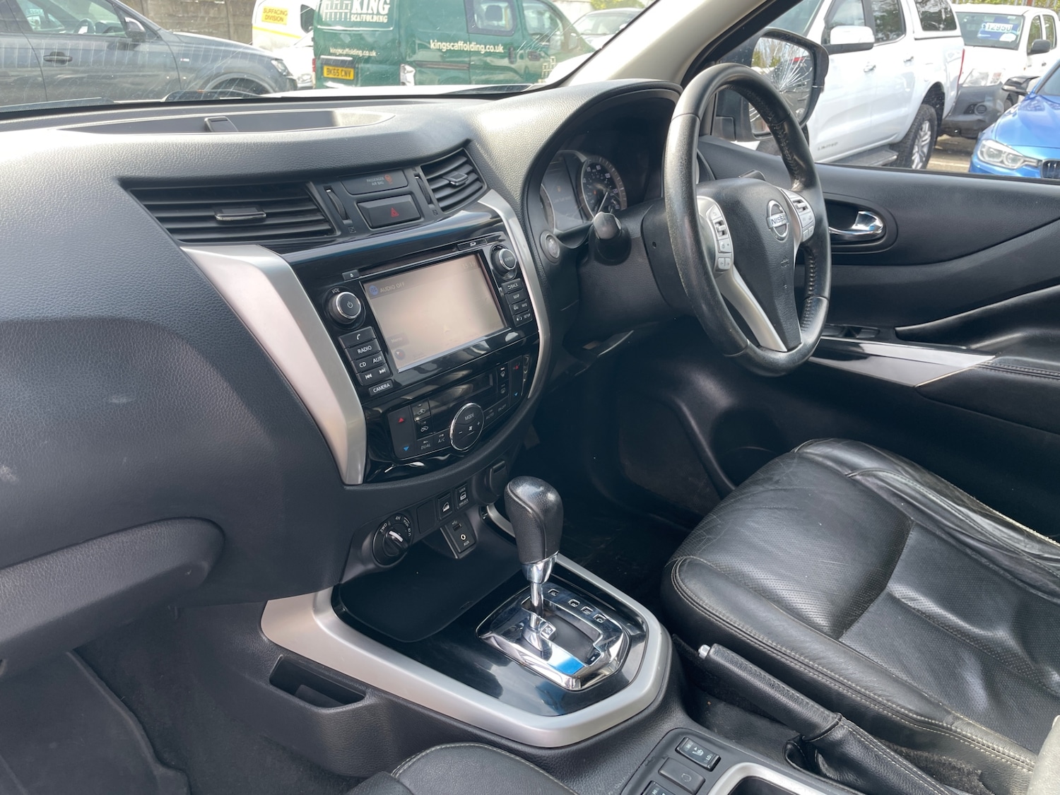 Used Nissan Navara 2017 for sale - 78161934: Photo 10