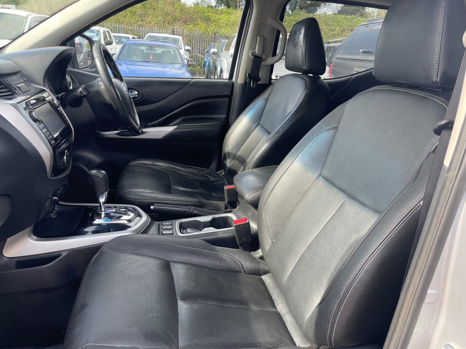 Used Nissan Navara 2017 for sale - 78161934: Photo 9