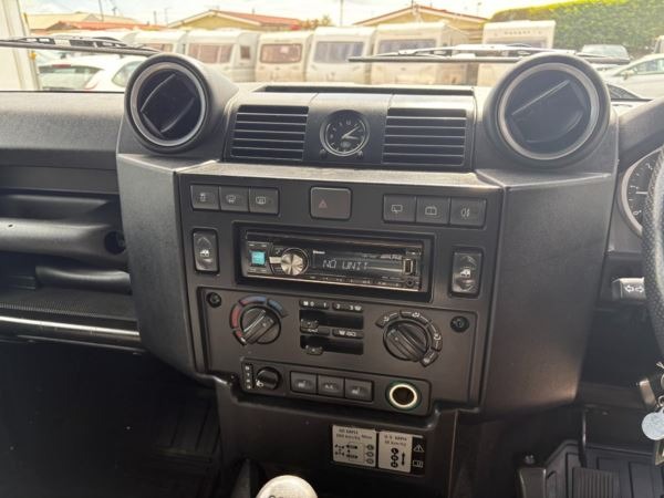 Used Land Rover Defender 2015 for sale - 76252425: Photo 12