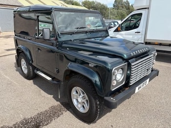 Used Land Rover Defender 2015 for sale - 76252425: Photo 2
