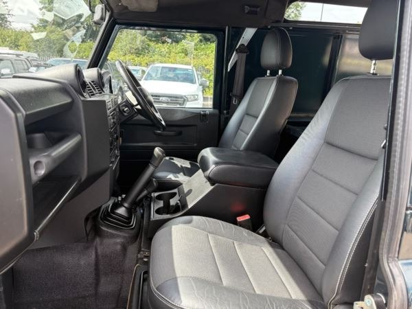 Used Land Rover Defender 2015 for sale - 76252425: Photo 8