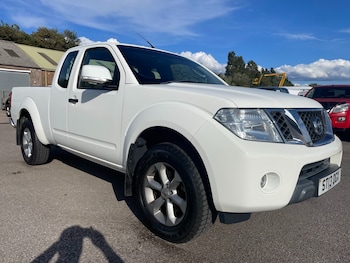 Nissan - Navara