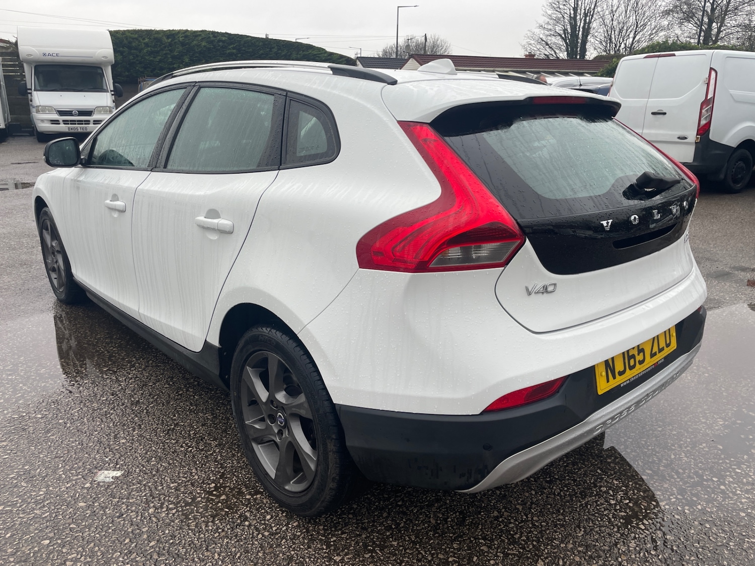 Used Volvo V40 2015 for sale - 77220222: Photo 5