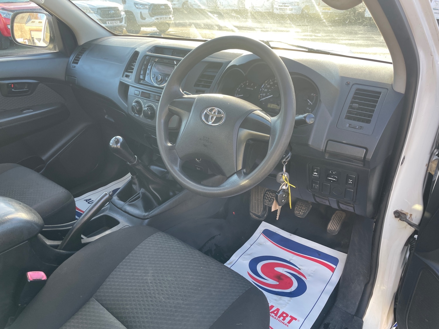 Used Toyota Hilux 2016 for sale - 77033294: Photo 11