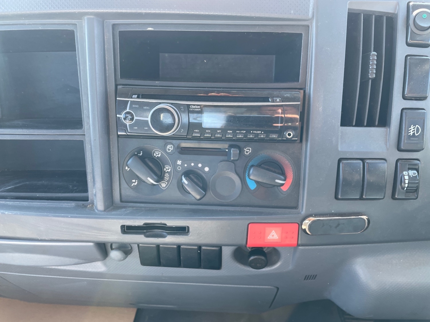 Used Isuzu Other 2014 for sale - 78107392: Photo 12