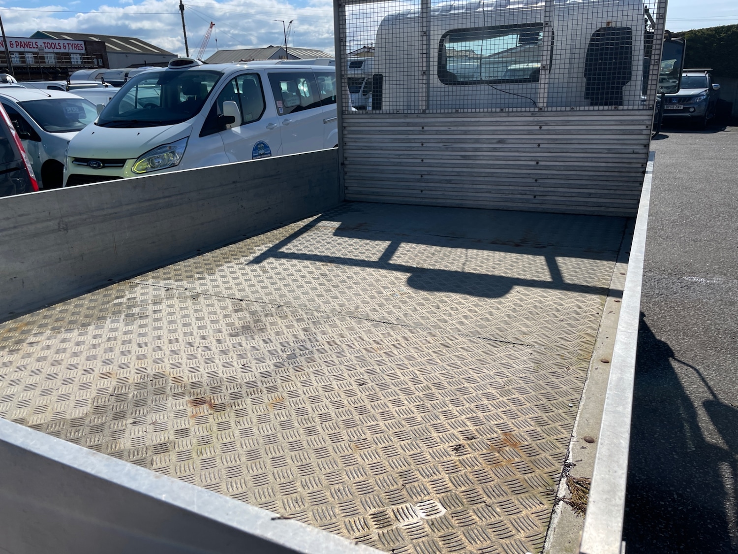 Used Isuzu Other 2014 for sale - 78107392: Photo 8