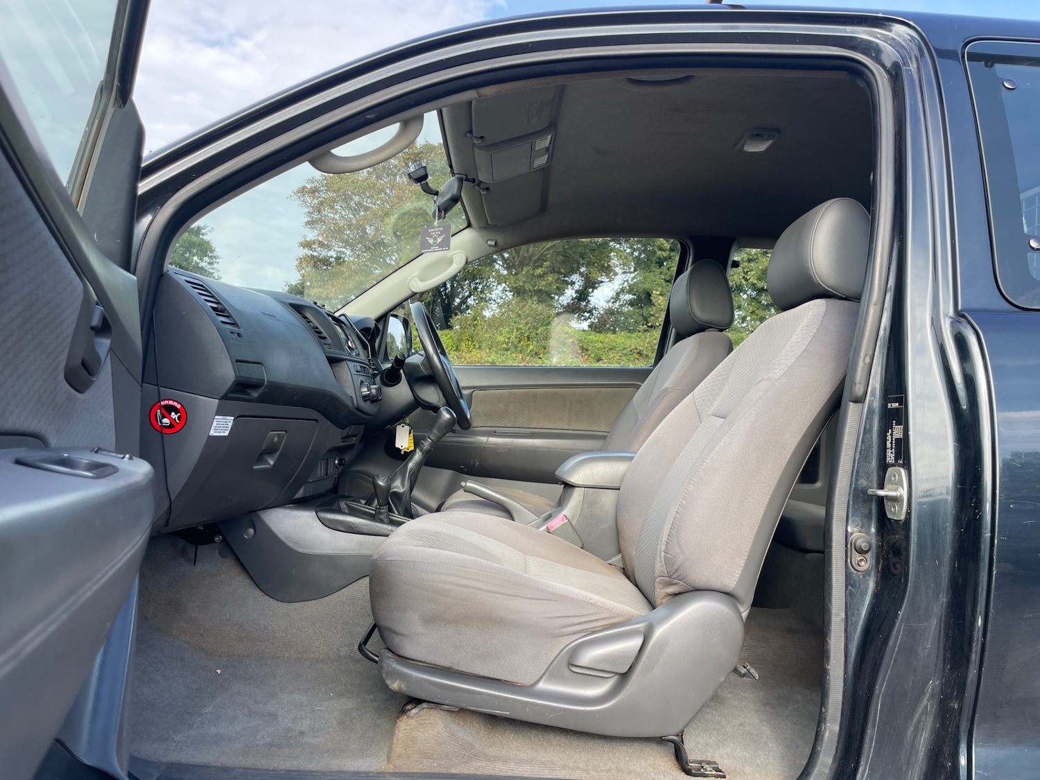 Used Toyota Hilux 2012 for sale - 76116674: Photo 9