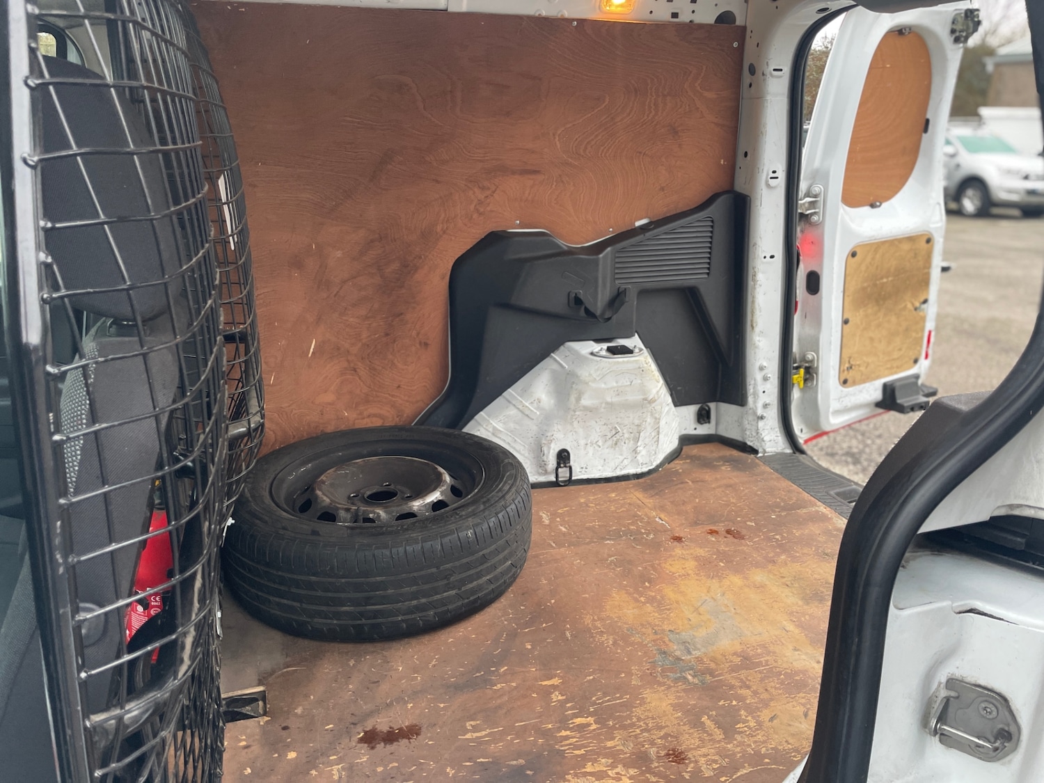 Used Ford Transit Courier 2019 for sale - 77077205: Photo 9