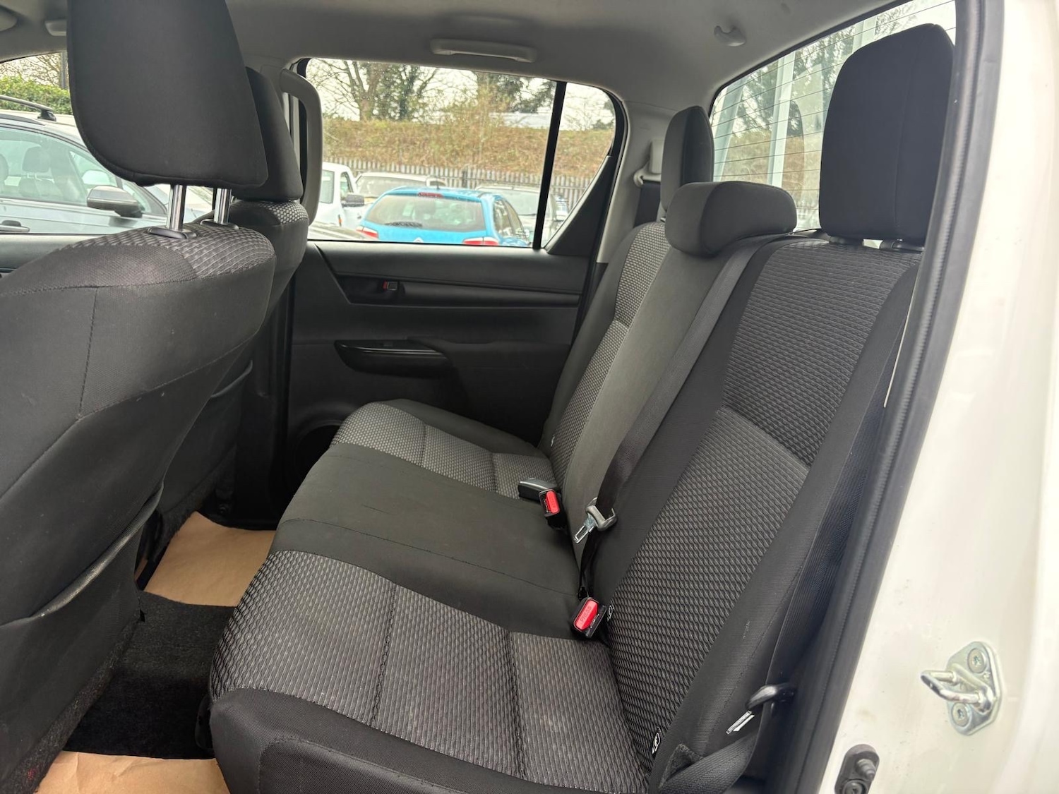 Used Toyota Hilux 2023 for sale - 77774519: Photo 12