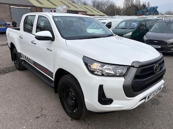 Used Toyota Hilux 2023 for sale - 77774519: Photo