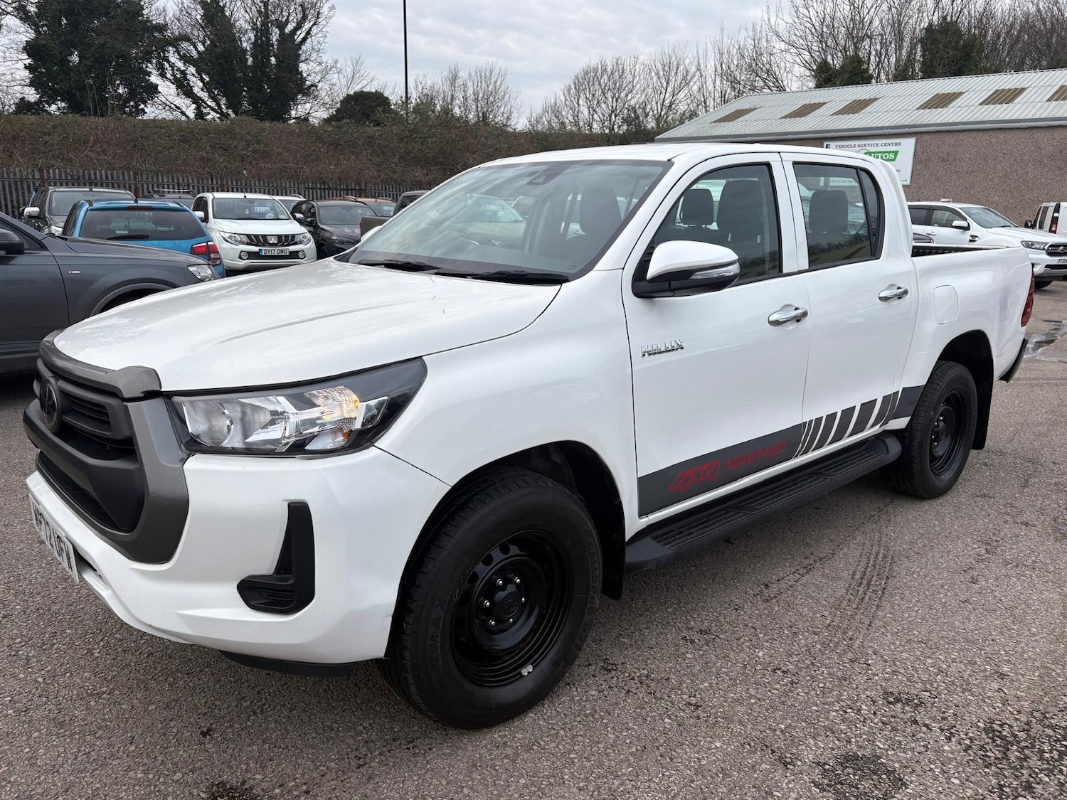 Used Toyota Hilux 2023 for sale - 77774519: Photo 4