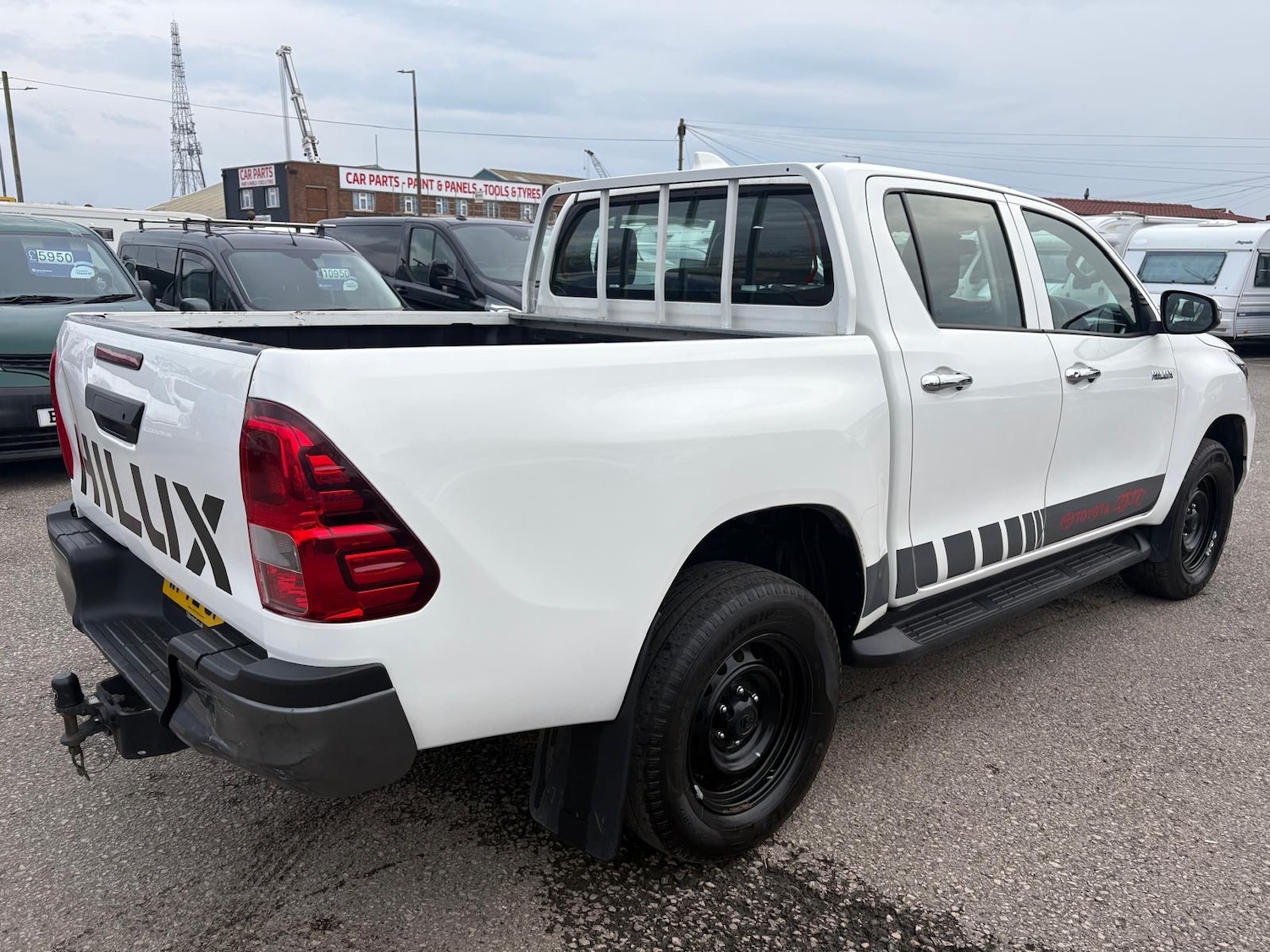 Used Toyota Hilux 2023 for sale - 77774519: Photo 7
