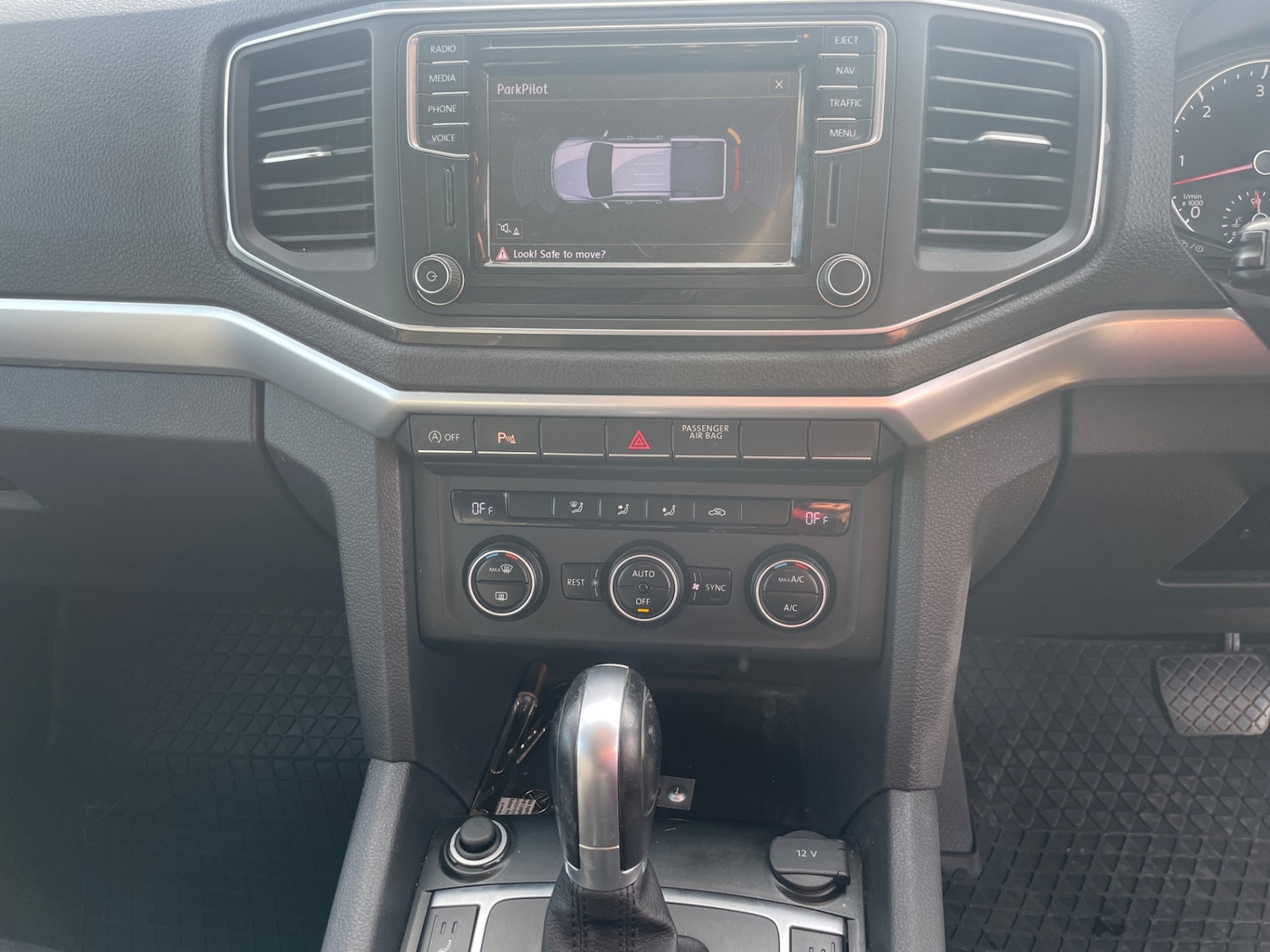 Used Volkswagen Amarok 2017 for sale - 78161937: Photo 13