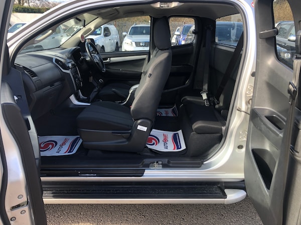 Used Isuzu D-Max 2015 for sale - 73992428: Photo 9