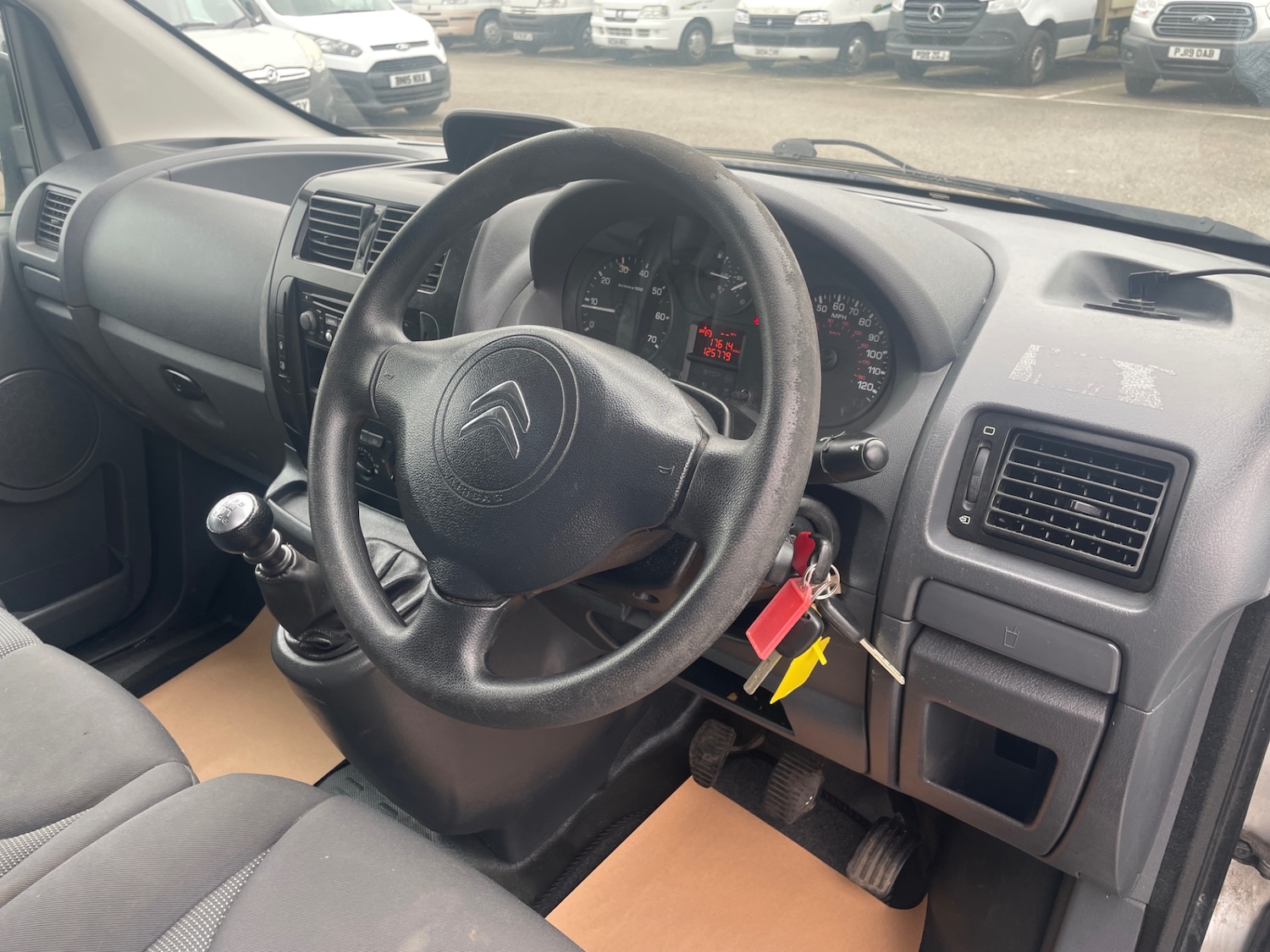Used Citroen Dispatch 2015 for sale - 77983936: Photo 12