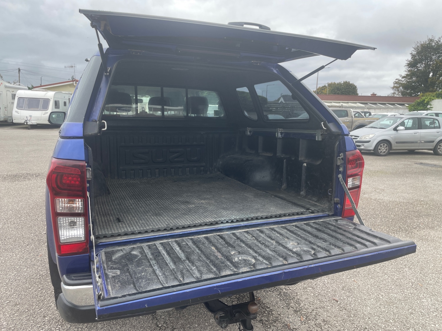 Used Isuzu D-Max 2018 for sale - 76234180: Photo 8