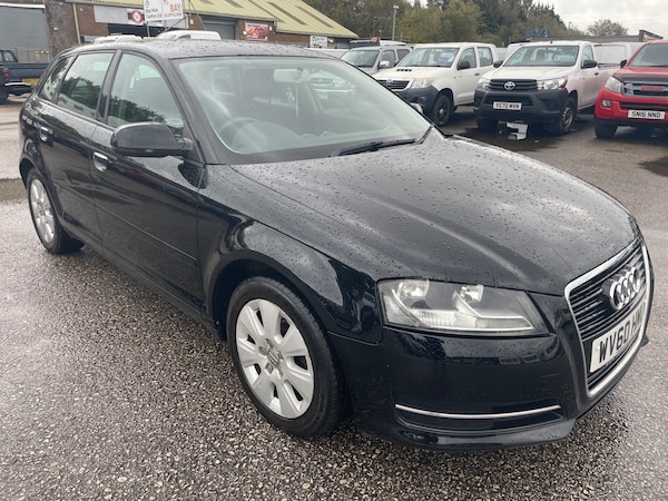 Used Audi A3 2010 for sale - 76158358: Photo 2