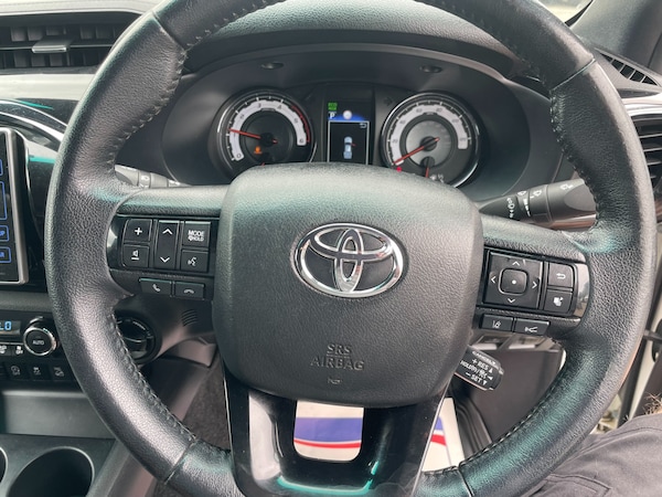 Used Toyota Hilux 2019 for sale - 75640980: Photo 13