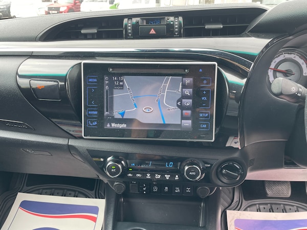 Used Toyota Hilux 2019 for sale - 75640980: Photo 14
