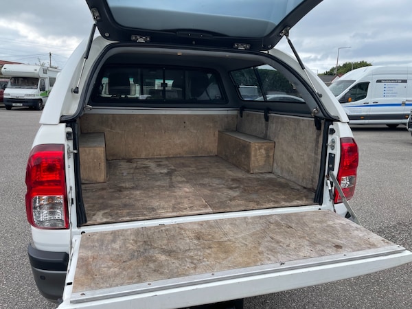 Used Toyota Hilux 2019 for sale - 75640980: Photo 8