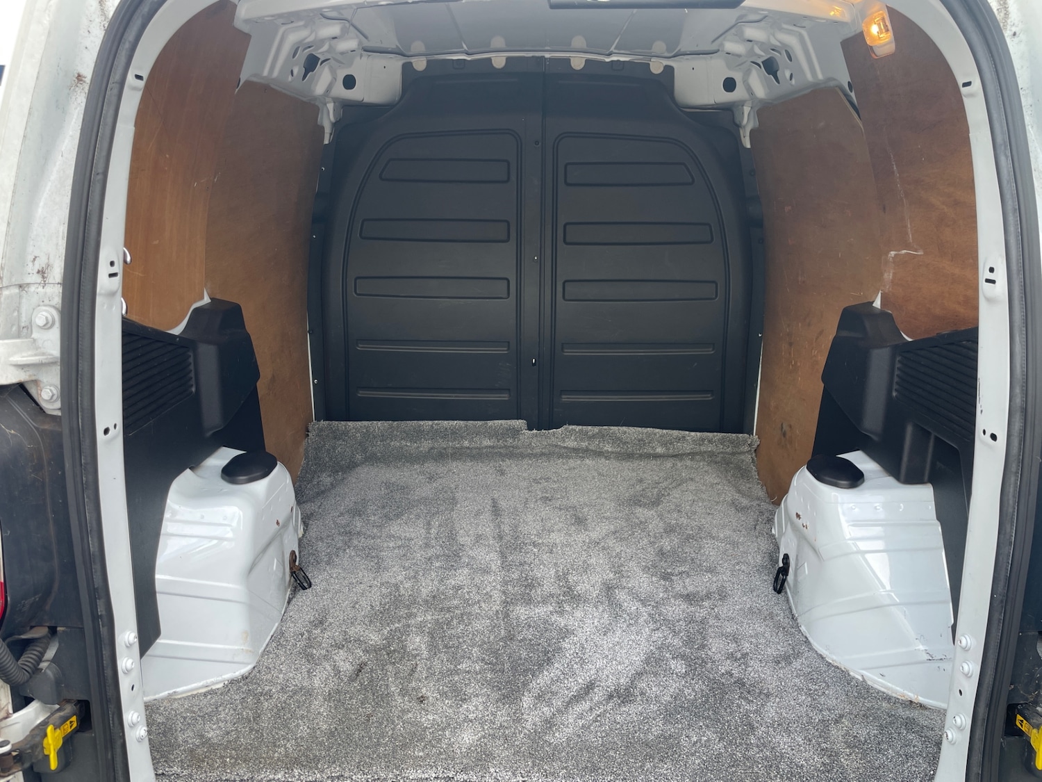 Used Ford Transit Courier 2014 for sale - 78199098: Photo 8