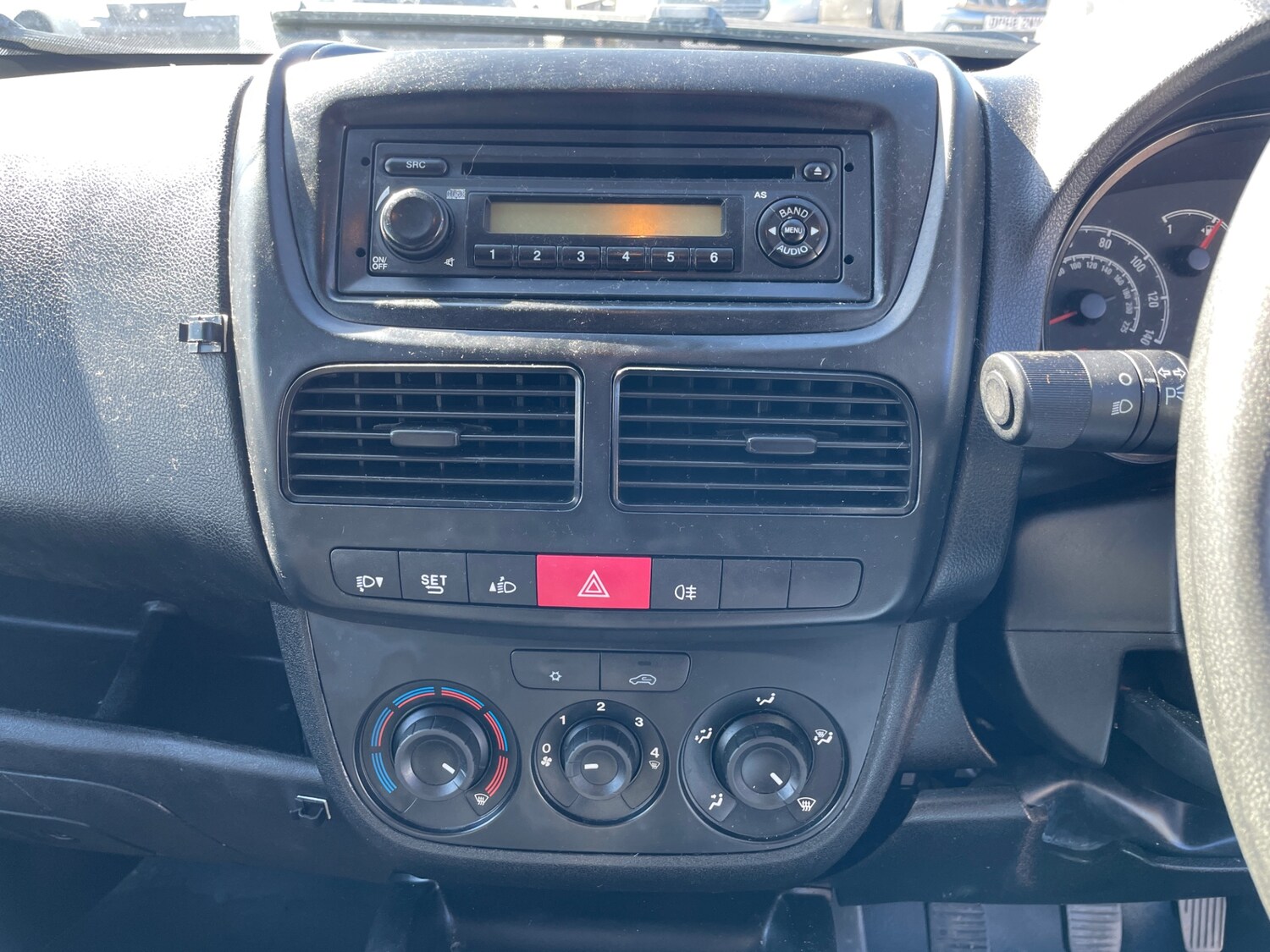 Used Vauxhall Combo 2017 for sale - 78108079: Photo 13