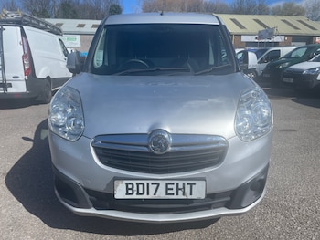 Used Vauxhall Combo 2017 for sale - 78108079: Photo