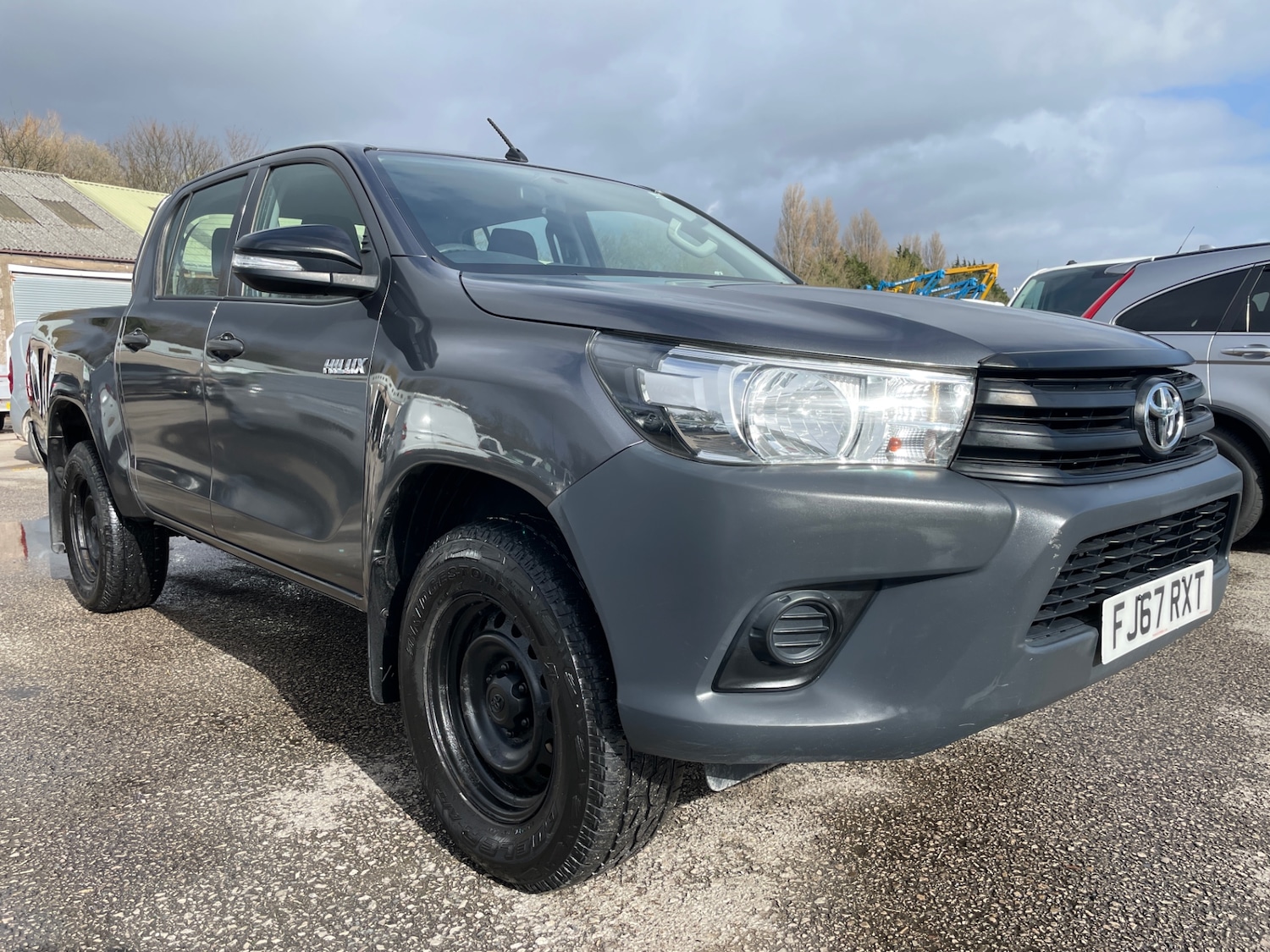 Used Toyota Hilux 2017 for sale - 78071112: Photo 1