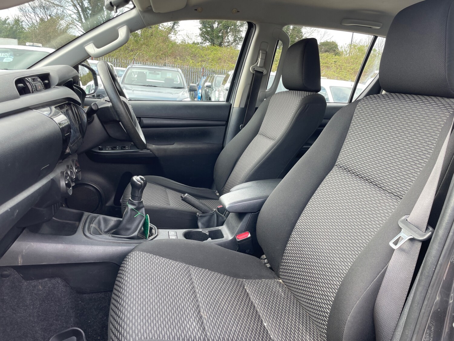 Used Toyota Hilux 2017 for sale - 78071112: Photo 9