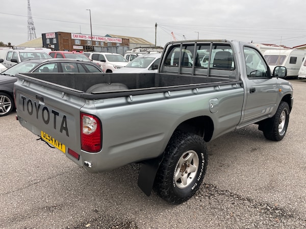 Used Toyota Hilux 2004 for sale - 76289188: Photo 7