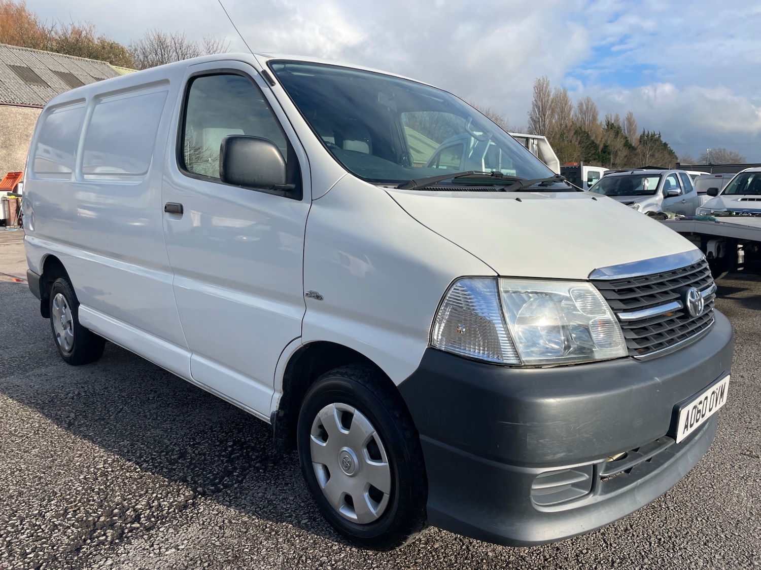 Used Toyota HiAce 2010 for sale - 76518034: Photo 1