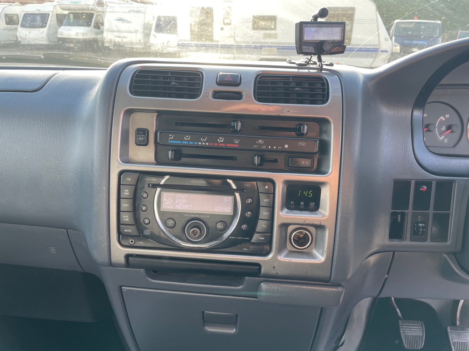 Used Toyota HiAce 2010 for sale - 76518034: Photo 13