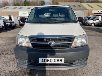 Used Toyota HiAce 2010 for sale - 76518034: Photo